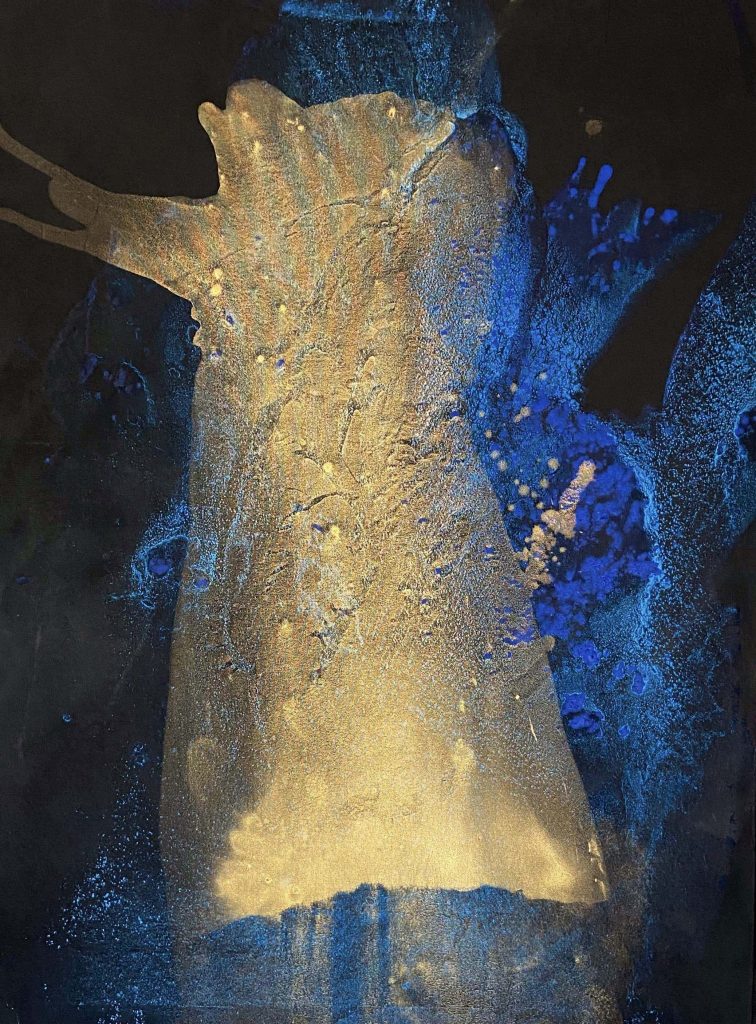 Divine — Clara Berta